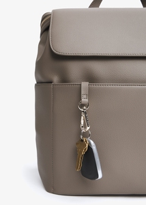 Zaino Fasciatoio in Pelle Vegana Premium con Tasca per Laptop da 13 Pollici e Tasca Termica per Biberon, Borsa da Viaggio per Neonati per Mamme OEM - Product Image 4
