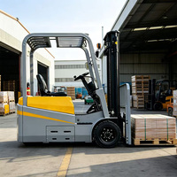 Chariot élévateur électrique de 1,5 tonne avec fourches et mât réglables