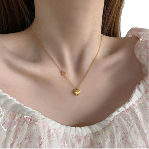 Collar de Acero Inoxidable de Alta Gama Francés con Colgante de Corazón Grabado, Cadena Clavícula Moderna, Accesorio de Moda Versátil - Product Image 1