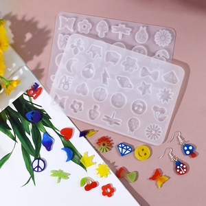 Juego <span class=keywords><strong>de</strong></span> Moldes <span class=keywords><strong>de</strong></span> Silicona para Resina, Diseño Creativo DIY, Variedad <span class=keywords><strong>de</strong></span> Libélulas y Mariquitas, para Joyería, Pendientes y Adornos - Product Image 2