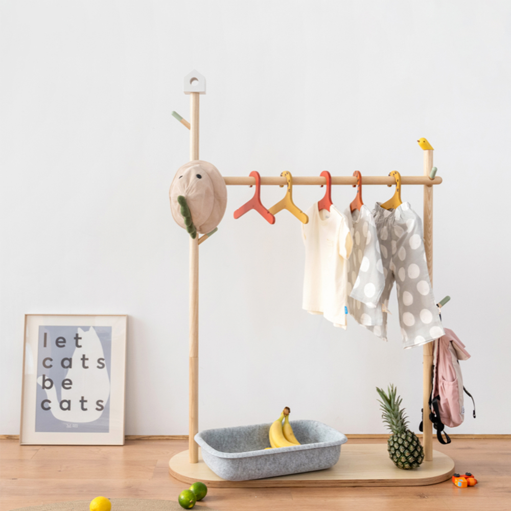 LM KIDS new design soild wooden children adjustable height stand hanging clothes rack hatstand