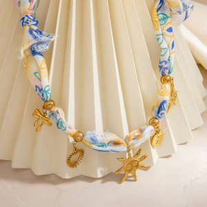 Collar de tela colorido con colgante de sol, estrella y corazón de aleación de zinc para uso diario para mujeres. - Product Image 3