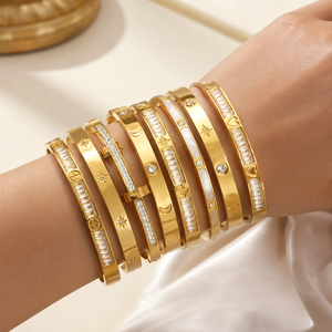 Pulsera de Acero Inoxidable 316L con Baño de Oro de 18K PVD |   Brazalete Impermeable y Resistente al Deslustre para Mujer |   Joyería de Alta Gama Hecha en EE. UU. - Product Image 1