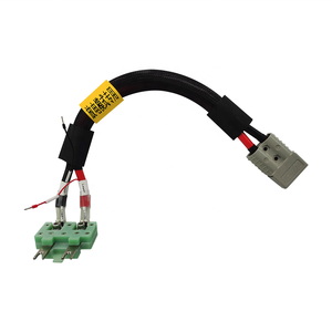 Cable de Red LAN CAT6 de 8 Pines, 26AWGx4P 90 ° /180 °   Conector Angulado con Cubierta Protectora Moldeada por Inyección para Control Industrial y Automotriz - Product Image 1