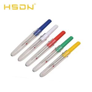 Piccolo taglia-cuciture assortito colorato, strumento da cucito per rimuovere punti e fili dai vestiti - Product Image 1