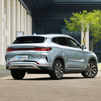 BYD Song Plus EV 2023 SUV électrique avec transmission automatique, intérieur foncé, conduite à gauche, pneus R19 - Bon prix