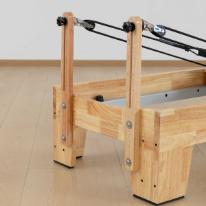 Lettino <span class=keywords><strong>Reformer</strong></span> <span class=keywords><strong>Pilates</strong></span> Professionale in Legno di Quercia, Regolabile, Portatile e Durevole, Ideale per Palestre e Studi - Product Image 3