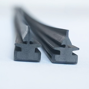 Repuesto de Escobilla Limpiaparabrisas de Goma Natural con Recubrimiento de Grafito de 14-28 Pulgadas para Civic, Elantra, Captur, Jetta - Product Image 1