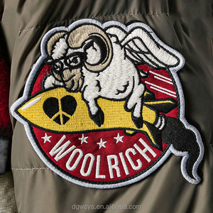 Presse à chaud personnalisée 3D Puff Fabric LOGO Badges tissés Écusson brodé à coudre au fer sur les vêtements Écusson de broderie personnalisé
