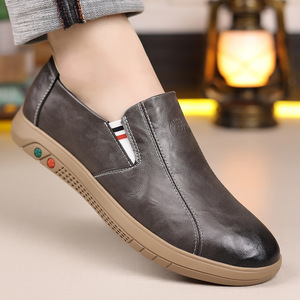 Mocasines de cuero gris con suela suave y sin cordones, zapatos informales para hombre, estilo británico, cómodos para el uso diario - Product Image 1