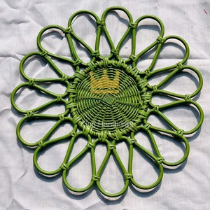 Sous-verres bohèmes faits à la main en forme de fleur, sets de table en rotin écologiques, durables, de luxe, multifonctionnels, décoration murale de table, vente en gros - Product Image 3