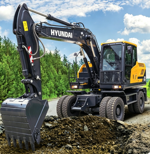 HW155 Medium Wheel Type Excavator Hydraulic Digger for Farmland Improvement Green <b>Belt</b> Construction <b>Works</b> - Product Image 6