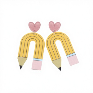 Boucles d'oreilles en résine en forme de crayon de la meilleure qualité et cœur rose, design unique fait main, bijoux à la mode pour femme, mariage - Product Image 2