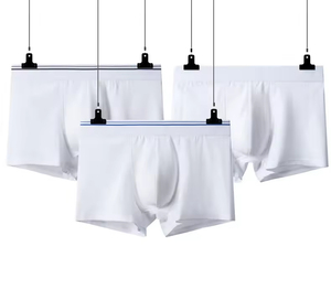 Nuevas Ventas de Ropa Interior Masculina Blanca, Calzoncillos Boxer de Algodón Cómodos para Otoño e Invierno, Talla Grande, Calzoncillos Cortos de Cuatro Puntas - Product Image 1
