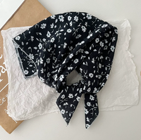 Zachte bloemenkatoenen vierkante sjaal Bandana Stofdichte fietshoofddoek Gezichtsbedekking Bandana voor fietsen Bergwandelen Verjaardag