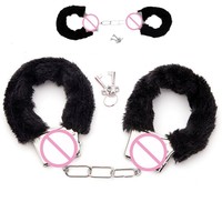 Nouveaux Plaisirs OEM BDSM Menottes en fourrure pelucheuse Jouets sexuels pour couples