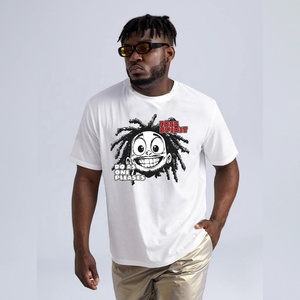 เสื้อยืดถักคอกลมสำหรับผู้ชายสไตล์วินเทจเสื้อ100% โพลีเอสเตอร์ทรงหลวมดีไซน์เสื้อแขนสั้น - Product Image 1