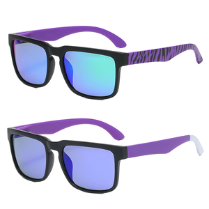 Lunettes de soleil sportives légères à monture intégrale en plastique avec logo personnalisé, polarisées UV400, unisexe, couleur blanche, vente en gros 2024 - Product Image 1