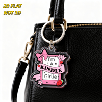 Aksesoris gantungan kunci akrilik Kindle Girlie, pita merah muda, stroberi & bunga dengan desain gulungan, liontin bening dua sisi