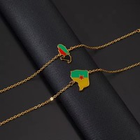 Bracelet à maillons en acier inoxydable avec pendentif carte et drapeau de la Guyane, de la Martinique et de la Guadeloupe, plaqué or 18 carats