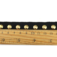 Ruban à œillets en dentelle à base de coton noir avec œillets dorés pour vêtements