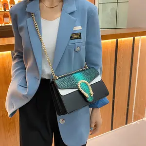 2022 الفاخرة حقيبة كتف خمر Crossbody حقيبة مصمم الأزياء حقيبة يد للنساء بو مشبك يد