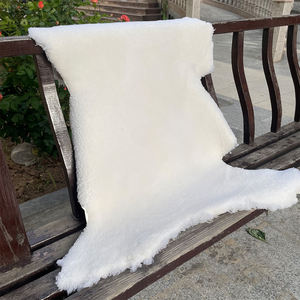 Merino Double Face Hochwertiges Schaffell Curly Wool Raw Pelt Schaffell Schuhe Möbel Sofas Handtaschen Pet Blanket Bed Animal <span class=keywords><strong>Fur</strong></span> - Product Image 3