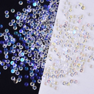 OLeeya Vente en gros Aurora 3mm Pierres transparentes à dos plat Gelée Résine Non Hot Fix Strass pour le bricolage - Product Image 2