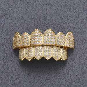 G017 Grillz Hip Hop Europeo Americano in Ottone a 6 Denti, Accessori per Costume di Halloween, Gioielli da <span class=keywords><strong>Bocca</strong></span> Dorati - Product Image 1