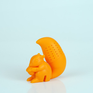 Novità Infusore da Tè in Silicone a Forma di Bradipo, Scoiattolo, Pug, Delfino, <span class=keywords><strong>Nessie</strong></span> - Simpatico Filtro per Tè e Accessorio per Tazza da Cucina - Product Image 3
