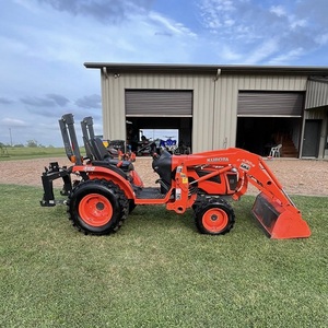 Offre spéciale 2019 Tracteur Kubota B2320 4X4 Moteur diesel / Chargeur frontal et pelle arrière disponible en stock pour expédition - Product Image 1