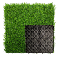 Dalles de gazon artificiel modulaires pour animaux de compagnie, revêtement de sol en gazon synthétique emboîtable pour chenil et patio