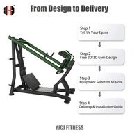 Machine à Squat Inclinée avec Bras Longs, Coussinets d'Épaule, Plateformes de Repose-Pieds Séparées et Poteaux de Poids Latéraux pour Salles de Sport Commerciales