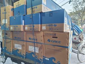 เครื่องปรับอากาศติดผนังแบบแยกส่วน รุ่น R32 ความถี่คงที่ ระบบทำความเย็นและความร้อน 1500 วัตต์ พร้อมรีโมทคอนโทรล สำหรับใช้ในบ้าน ยี่ห้อ GREE - Product Image 2