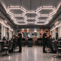 Lampe LED hexagonale personnalisée à 8 grilles en nid d'abeille pour salon de coiffure, salle de jeux, salle de spectacle, lampe de travail, lumière LED hexagonale, fabrication OEM ODM