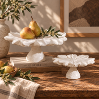 Ensemble de bols à fruits en céramique crème avec un design sculptural cannelé, bols décoratifs pour la décoration moderne de la maison