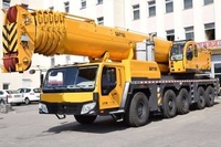 Grue sur camion QAY180 de 180 tonnes, flèche de 62 m, couple de levage maximal de 5420 KN-m, poids de transport de 60 000 kg, engin de construction
