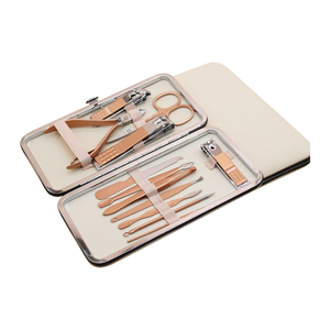 <span class=keywords><strong>Set</strong></span> per <span class=keywords><strong>Manicure</strong></span> in oro rosa Kit tagliaunghie 7 pezzi strumenti professionali di bellezza <span class=keywords><strong>Pedicure</strong></span> strumenti per la cura personale Nail Cutter <span class=keywords><strong>Set</strong></span> - Product Image 5