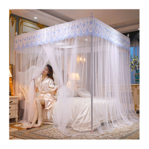 <span class=keywords><strong>Moustiquaire</strong></span> <span class=keywords><strong>amovible</strong></span> de luxe intérieur pour cantonnière de <span class=keywords><strong>lit</strong></span> Moustiquaires pliantes en dentelle brodée bord - Product Image 1