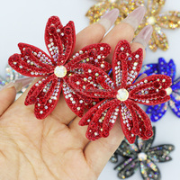 PC091 fait à la main Floral strass perlé appliques fer sur paillettes patchs pour robe chapeau chaussure sac décoration plastique matériau principal