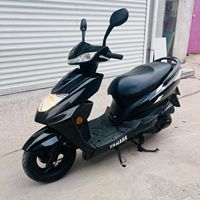 Scooter à essence Yamaha Cygnus 125 d'occasion, 125cc, refroidissement par air, fiable, pour les trajets quotidiens