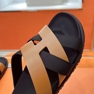 <span class=keywords><strong>Sandali</strong></span> da uomo in vera pelle stile coreano, leggeri, traspiranti, morbidi, comodi, di tendenza estiva, con ricamo, per abbigliamento casual - Product Image 4