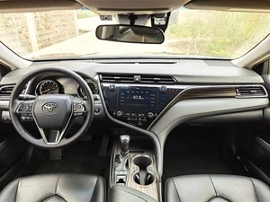 Bonito usado 2019 para Toyota Camry LE Asientos de cuero para automóvil usado Interior oscuro LED Control de <span class=keywords><strong>crucero</strong></span> FWD Dirección izquierda R18 <span class=keywords><strong>Comprar</strong></span> ahora - Product Image 5