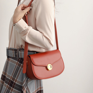Nouveauté 2025 : Sacs à bandoulière et sacs à main en cuir pour femmes, sacoche vintage en forme de croissant, personnalisation OEM disponible - Product Image 2