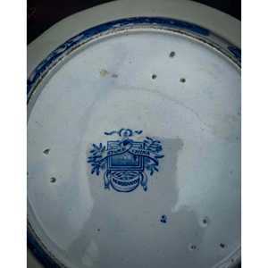 Plat à réchaud en porcelaine anglaise Gabriella P. avec décoration en saule – Ensemble de vaisselle élégant - Product Image 5