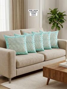 Housses de coussin en coton d'excellente qualité, tissu doux et lavable avec des motifs décoratifs pour la décoration de la maison, disponibles à la vente - Product Image 1