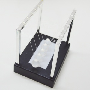 <span class=keywords><strong>Di</strong></span> alta qualità da tavolo light up toy <span class=keywords><strong>newton</strong></span> culla con balance balls - Product Image 6