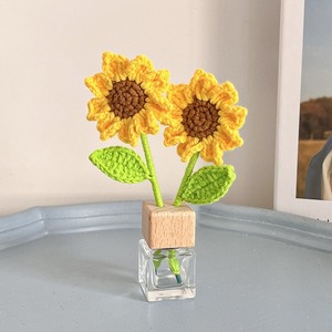 Aromatizante de coche con diseño de girasol y tulipán, hecho a mano, tejido creativamente, decoración exquisita para dormitorio, regalo ideal para coche. - Product Image 6