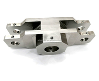 Service d'usinage CNC personnalisé Q235 en acier inoxydable, durcissement, usinage automatique de plaques, service d'électroérosion à fil, tolérance de 0,01 mm pour véhicules électriques