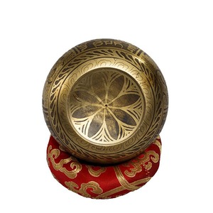 Cuenco Tibetano de Latón Hecho a Mano de Lujo, el Más Vendido, para Oración Budista y Meditación, Disponible a Precio de Exportación - Product Image 1
